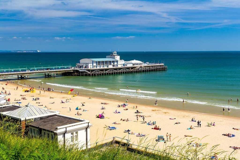 'aandal House' Bournemouth' *
